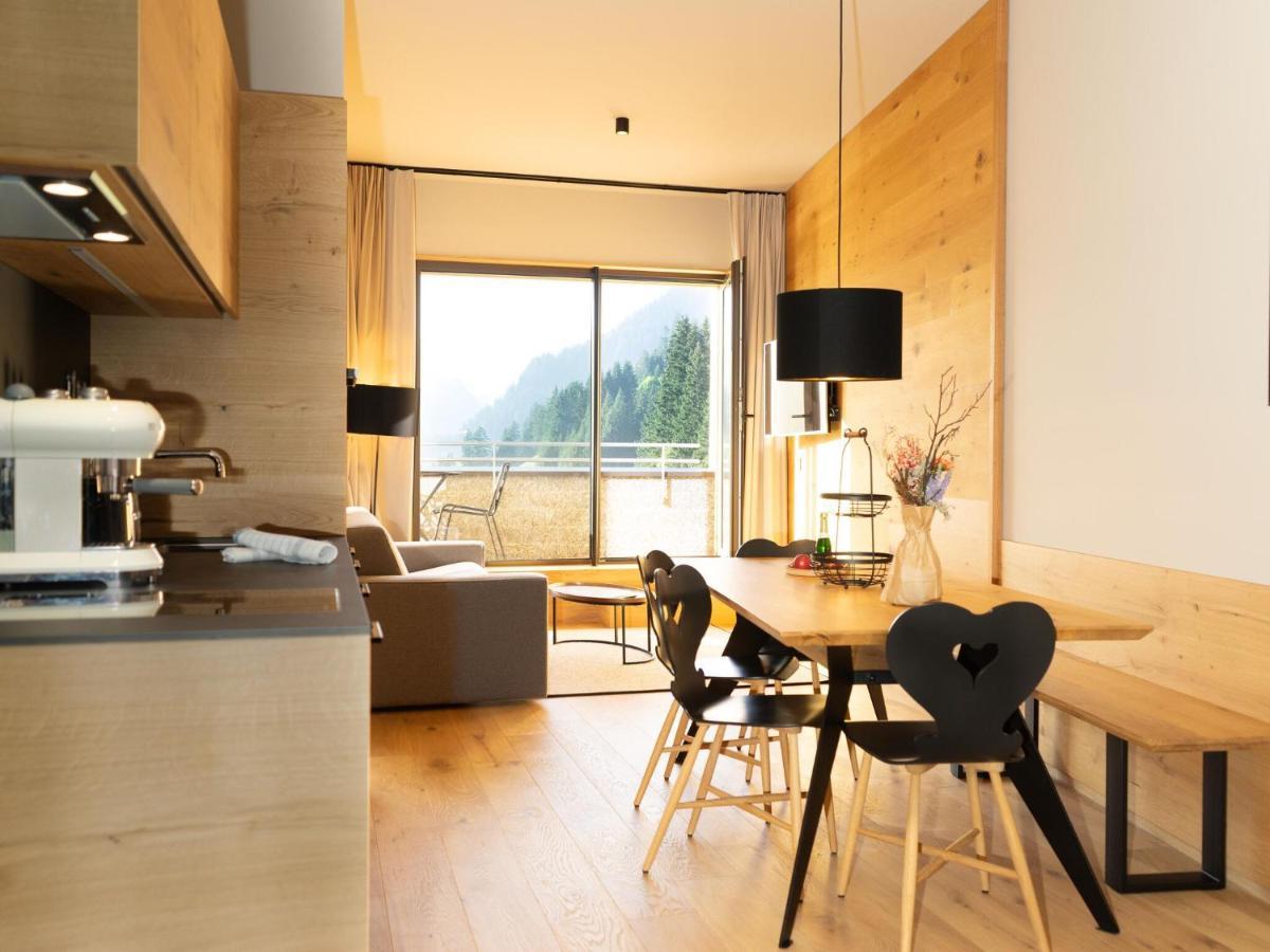 Cosy Apartment In Schroecken With Balcony Екстериор снимка